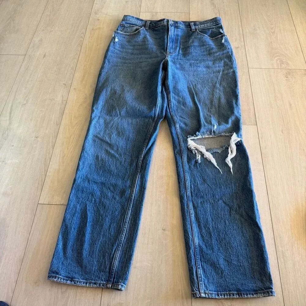 Abercrombie & Fitch the 90s straight ultra high rise jeans size 32